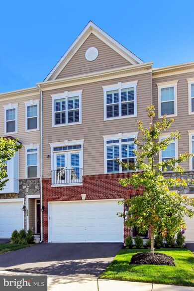 802 Savile Row Terrace, Purcellville, VA 20132 - photo 2