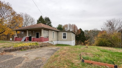 818 Highland Ave, Cambridge, OH 43725 - photo 4