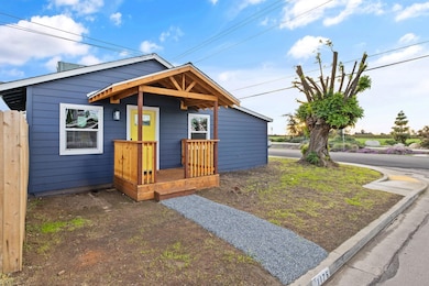 1175 W Maple St, Exeter, CA 93221 - photo 4