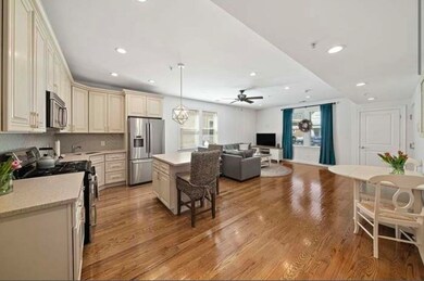 37 Coffey St unit 2, Boston, MA 02122 - photo 5