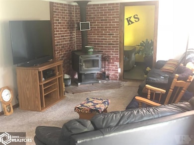 3318 Highway F 48 W, Newton, IA 50208 - photo 3