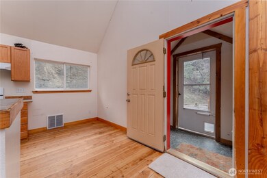 842 Cagle Gulch Rd, Chelan, WA 98816 - photo 6