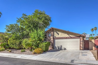 4745 Desert Vista Rd, Las Vegas, NV 89121 - photo 3