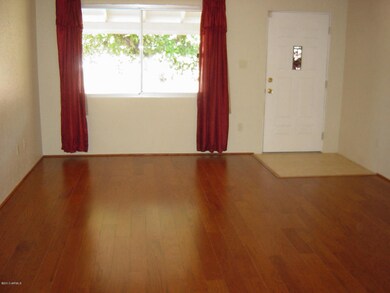 LIVING RM2