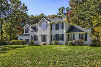 14 Cheshire Ct, Londonderry, NH 03053 - photo 2