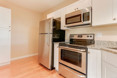 51 Warner St, Groton, CT 06340 - photo 5