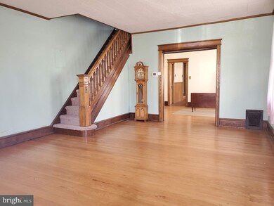 810 Monmouth St, Gloucester City, NJ 08030 - photo 2