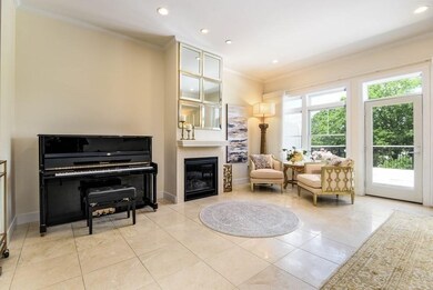 321 Hammond Pond Pkwy unit 401, Chestnut Hill, MA 02467 - photo 6