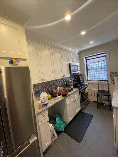 Elmhurst Gardens unit 6C, Elmhurst, NY 11373 - photo 2