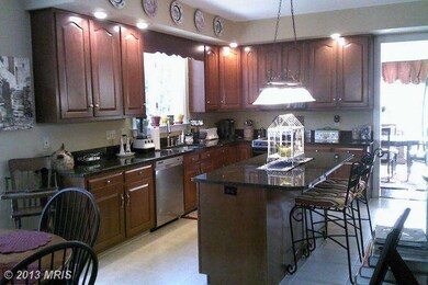 8236 Skipwith Dr, Frederick, MD 21702 - photo 7