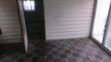 2799 Tudor enclosed porch