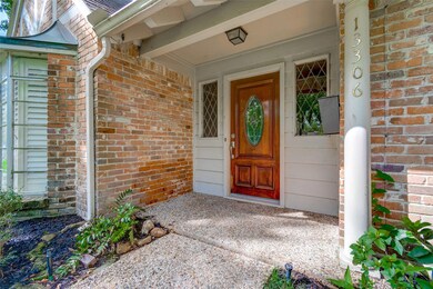 13306 Barryknoll Ln, Houston, TX 77079 - photo 3