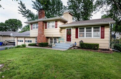 7305 Edgewood Blvd, Shawnee, KS 66203 - photo 2