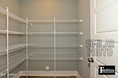 PANTRY  Similar Photo