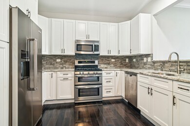 2750 Commons Dr unit 408, Glenview, IL 60026 - photo 6