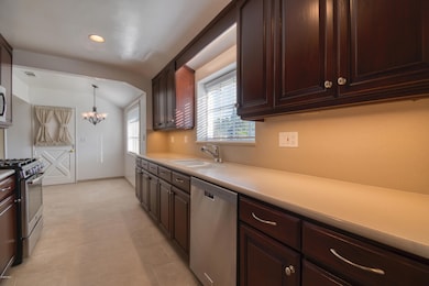 16645 Covello St, van Nuys, CA 91406 - photo 4