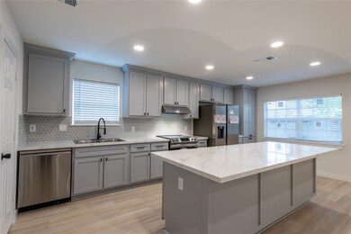 7130 Woodsman Trail, Houston, TX 77040 - photo 5