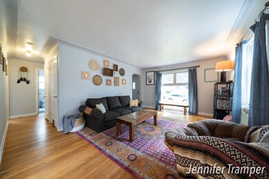 2026 Emerald, Grand Rapids, MI 49505-4