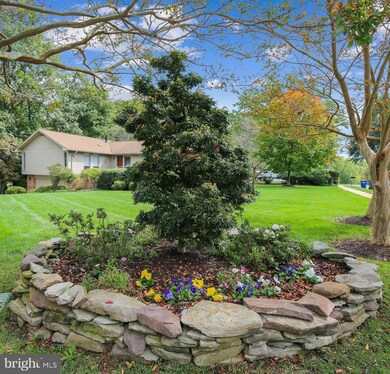 1725 Hollinwood Dr, Alexandria, VA 22307 - photo 5