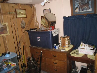 9901 Old 27 Hwy N, Vanderbilt, MI 49795 - photo 6