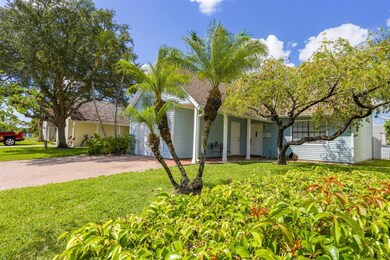 2830 Black Pine Ct, Lake Worth, FL 33462 - photo 2