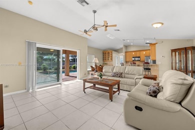 302 SE 34th St unit 26, Cape Coral, FL 33904 - photo 7