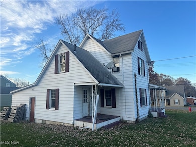 133 Cedar St N, East Canton, OH 44730 - photo 4