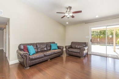 7) FAMILY ROOM