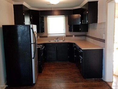 3653 Atwood Dr - kitchen