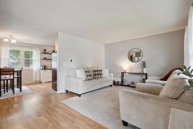 1226 Fleur Dr, Waterloo, IA 50701 - photo 5