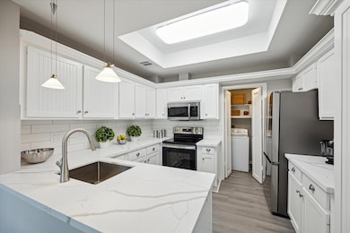 396 Litchfield Ln, Houston, TX 77024 - photo 3