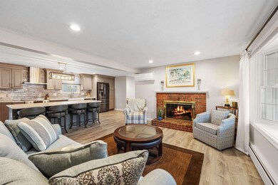 Living room opens to EIK