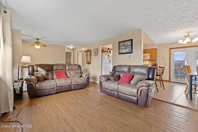 Inside-Spokane-Gracie-7