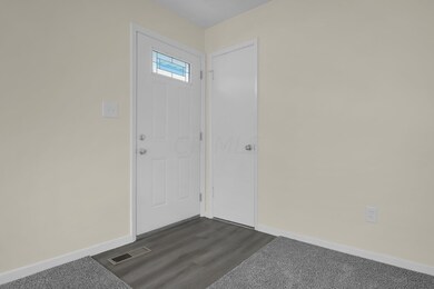 664 Georgian Dr, Columbus, OH 43228 - photo 5