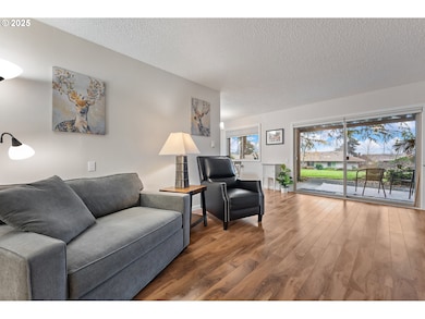 11510 SW Crown Dr unit 5, Portland, OR 97224 - photo 6