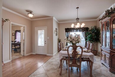 113 Bowie Dr, Gainesville, TX 76240 - photo 4