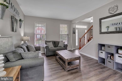 35530 Sarasota St, Round Hill, VA 20141 - photo 6