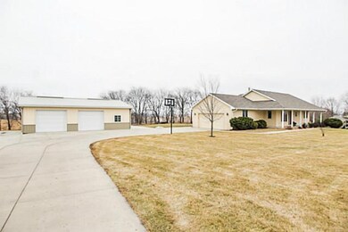 9430 SE 6th Ave, Runnells, IA 50237 - photo 3