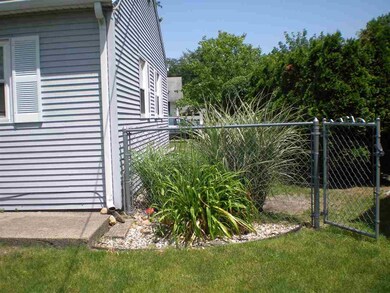 1221 Bower St, Elkhart, IN 46514 - photo 6