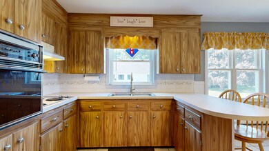 32 Rideout Ave, Lewiston, ME 04240 - photo 5