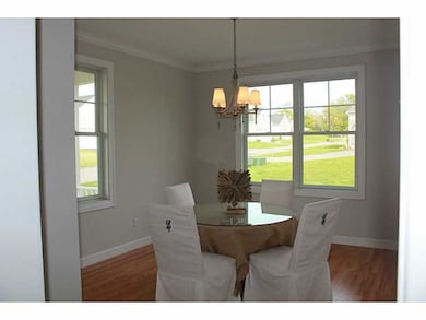 144 Bayridge Dr unit 17A, Middletown, RI 02842 - photo 2