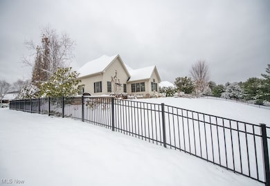 1313 Fairway Dr NE, New Philadelphia, OH 44663 - photo 6