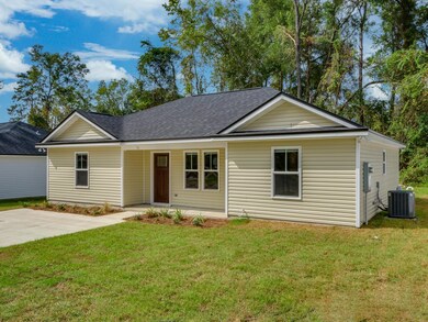 17 Duane Dr, Crawfordville, FL 32327 - photo 4