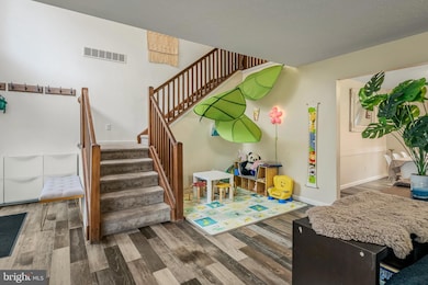 2127 Warwick Cir, Tobyhanna, PA 18466 - photo 7