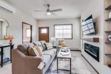 39_1329HagarSt_LivingRm2_mls