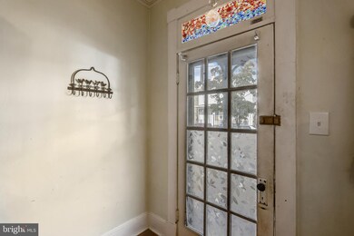 208 E 5th St, Frederick, MD 21701 - photo 6