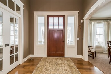 007-Foyer-2312552-large