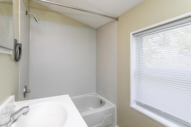 1233 E Dunklin St unit A&B, Jefferson City, MO 65101 - photo 5