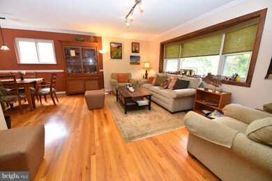 1727 Evelyn Dr, Rockville, MD 20852 - photo 4