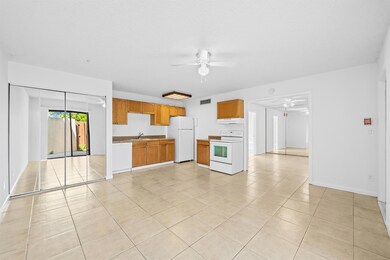641 Executive Center Dr unit P104, West Palm Beach, FL 33401 - photo 3